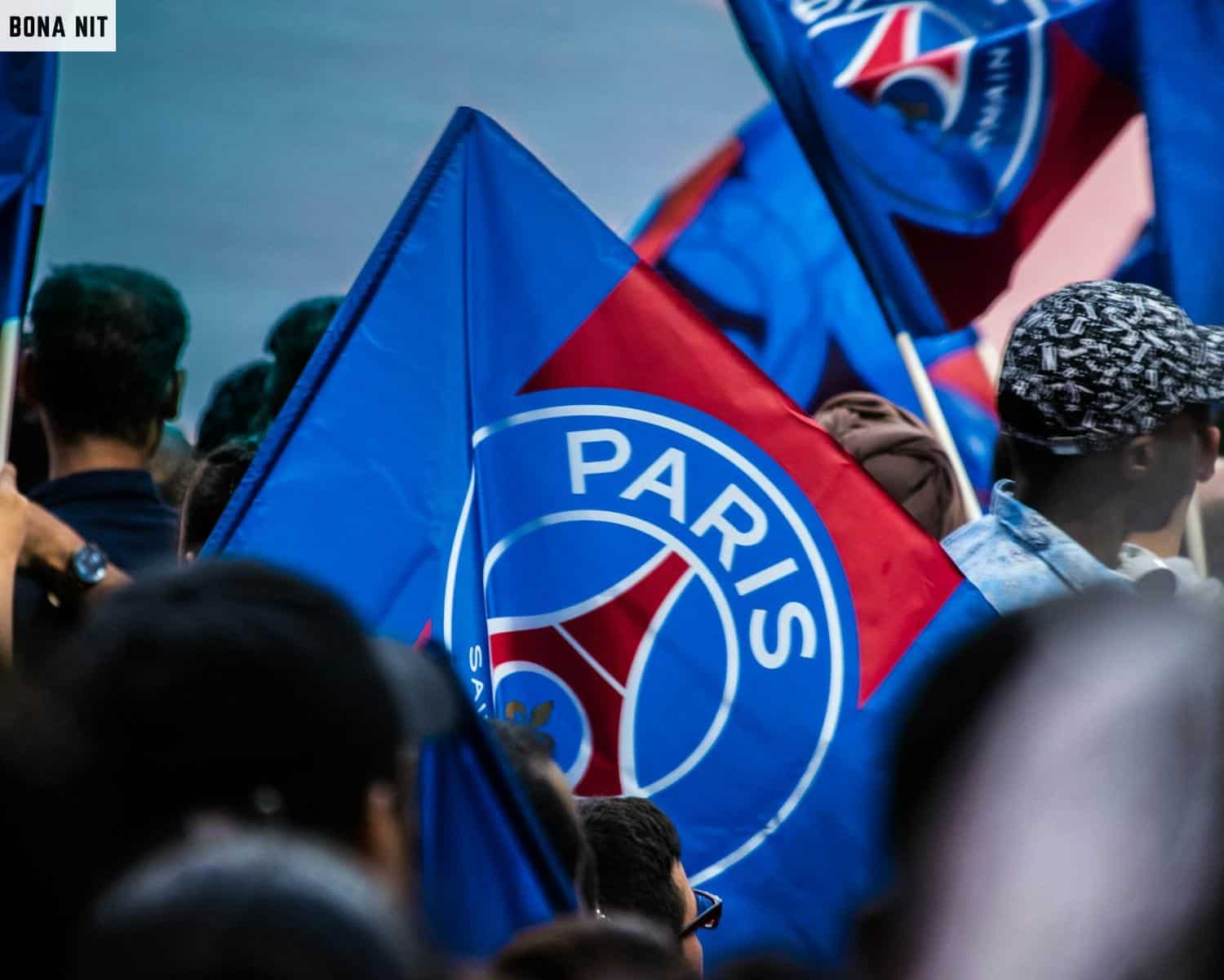 blue and red Paris flag